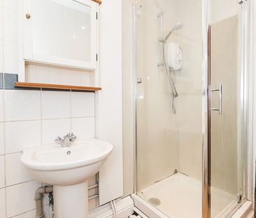 Headingley Avenue, Leeds - Photo 3