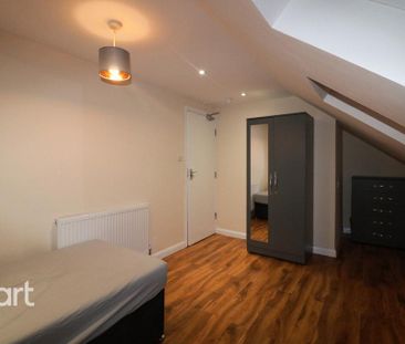 1 bedroom in a house share to rent - Photo 3