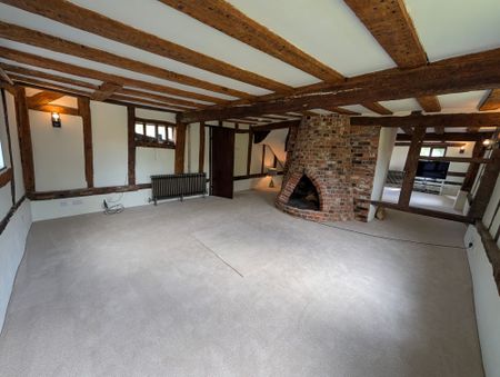 Rose Bank Curlew Green, Saxmundham, IP17 - Photo 2