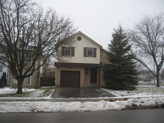 408 Ironwood Rd, Guelph - Photo 1