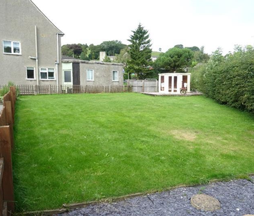 3 bedroom semi-detached house to rent - Photo 6