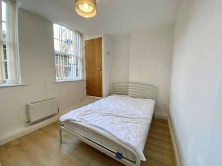 1 bedroom flat to rent - Photo 4