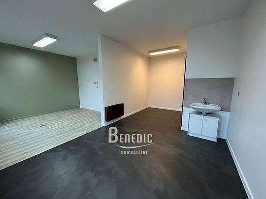 Local Professionnel Longeville Les Saint Avold 60 m2 avec parking - Photo 1