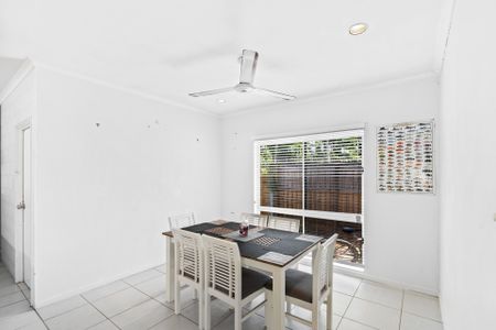 3 MONTH LEASE - Partly Furnished 2 Bedroom Property with Pool in Quiet Close - Photo 4