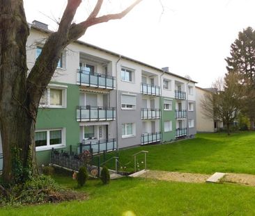 Schöne leicht einzugsbereite Familienwohnung mit Balkon! - Foto 1