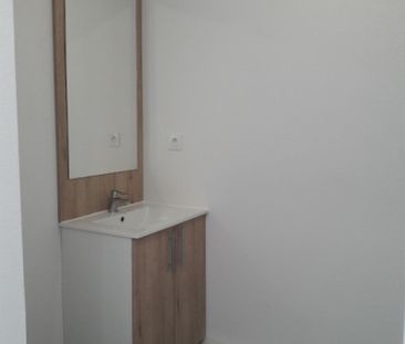 Location Appartement 1 pièce 18m² NIMES 30000 - Photo 3