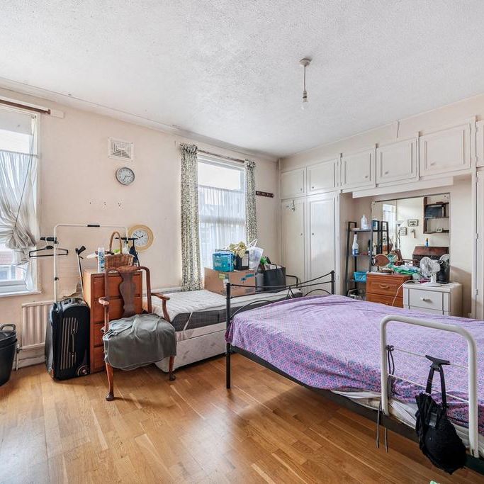 4 bedroom terraced house to rent - Photo 1