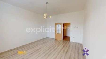 Pronájem bytu 2+1 (68 m - Fotografie 2