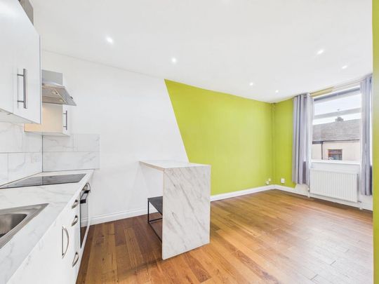 2 bedroom flat to rent - Photo 1