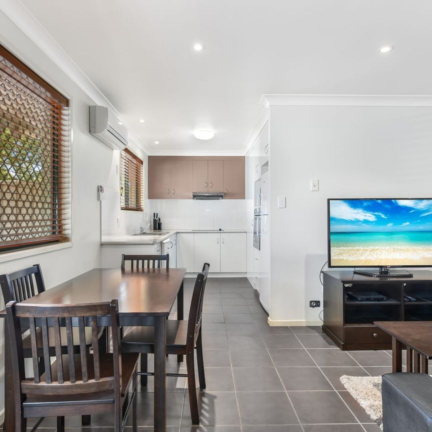 Fully Furnished Inner City Unit - Photo 1