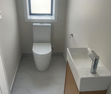 Lovely house with great location - Photo 5