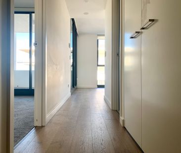 902/7 Garrigarrang Avenue Kogarah - Photo 1