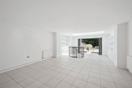 3 bedroom terraced house to rent - Photo 2