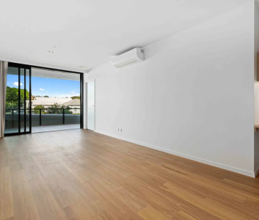 Elevated Living in Wynnum - Photo 1