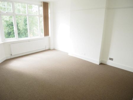2 bedroom maisonette to rent - Photo 2