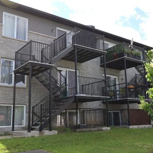 5 1/2 à louer Longueuil - Photo 2