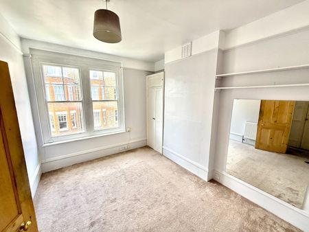 2 Bed Flat, Sutton Lane North, W4 - Photo 4