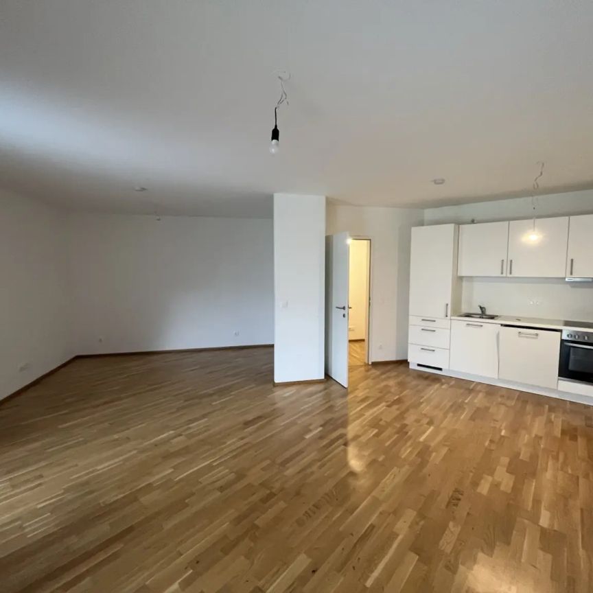 AKTION - Erster Monat Mietfrei! Tolle Ausstattung! Großzügige1-Zimmer-Wohnung mit Balkon! - Photo 1