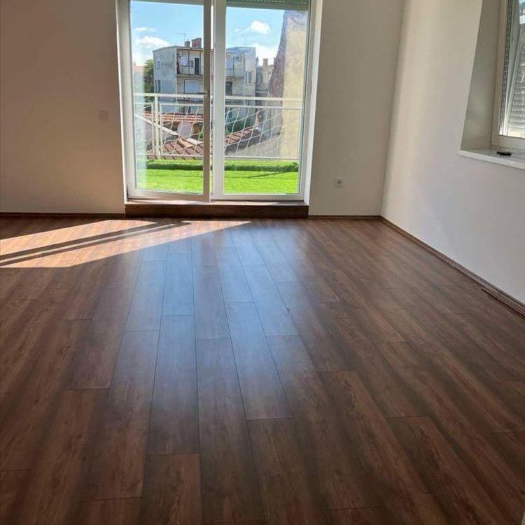 Kiadó újszerű állapotú lakás - Debrecen - Fotó 1