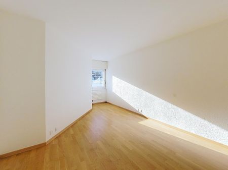 Sion, appartement de 2.5 pièces à l’ouest de la ville avec place de parc - Photo 2