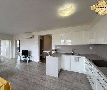 Moderný 3i.byt s klímou, terasou a parkovaním.Províziu neplatíte. - Photo 4