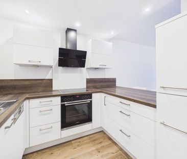 Renovierte 2-ZKB-Erdgeschosswohnung, ruhige Lage, Tiefgaragenstellp... - Foto 6