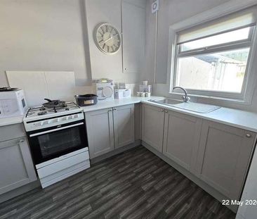 Victoria Street, Scarborough, YO12 - Photo 5