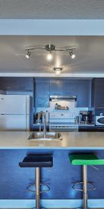 **Condo 4 1/2 à partir du 13 décembre 2025, Loyer : 1 990$/mois** - Photo 3