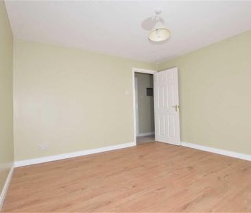 7 Mount Royal, Lisburn, BT27 5BF - Photo 5