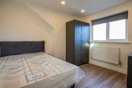 2 bedroom private hall to rent - Photo 4