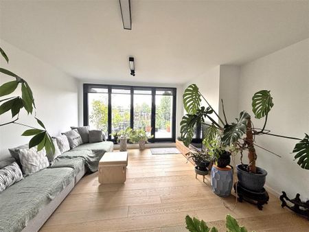 3 bedroom penthouse to rent - Photo 2