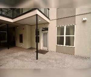 2 Bed + Den 1.5 Bath Underground Parking Glenora - Photo 6