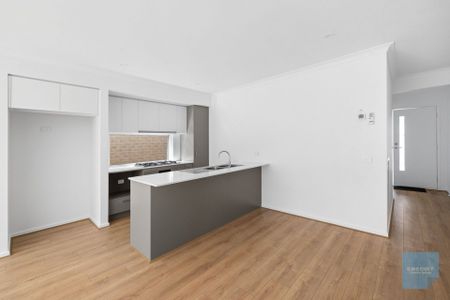 THREE BEDROOM HOME - Photo 5