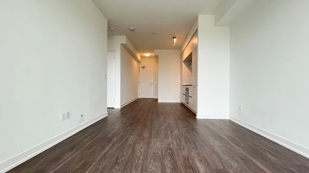 For Lease - 2 David Eyer Road Unit# 633, Richmond Hill, Ontario - Photo 1