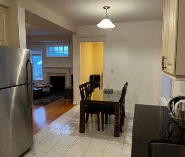 For Lease - 11 Calamint Lane, Richmond Hill, Ontario - Photo 3