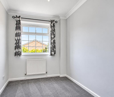 3 bedroom semi-detached house to rent - Photo 4