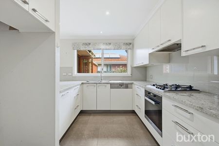 2/167 Warren Road, Parkdale, VIC, 3195 - Photo 3