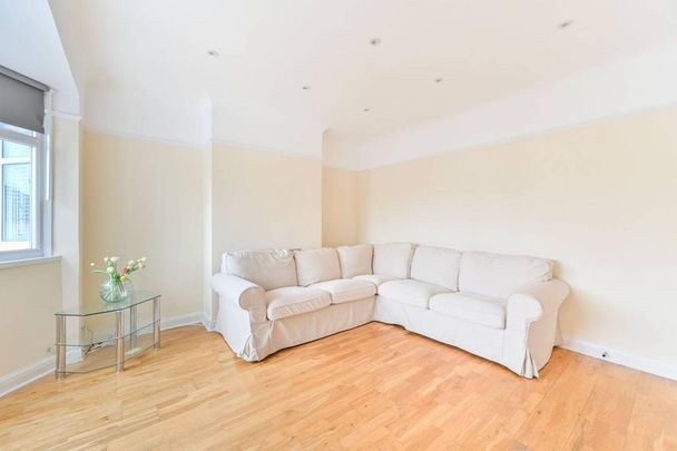 2 bedroom maisonette to rent - Photo 1