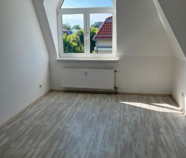 helle 3-Raum-Wohnung in Meuro mit Balkon & Gäste WC - Foto 1