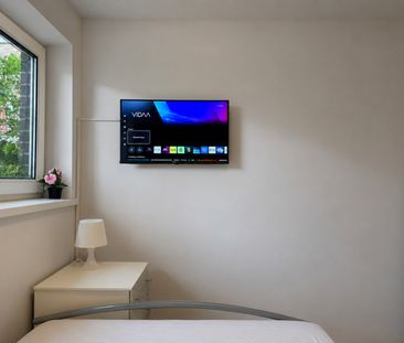 Windmill Lane – Room 3 - Photo 6