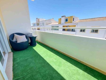 Apartamento T3 para Arrendamento no Calvário - Estombar - Photo 3