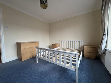 2 bedroom semi-detached house to rent - Photo 2