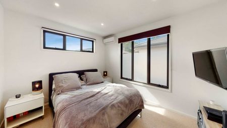 2/18 Lesley Street, Camberwell VIC 3124 - Townhouse For Rent | Domain - Photo 5