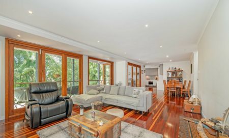 FOR RENT - Spacious 4-Bedroom Home in Svensson Heights � Central, Private & Perfectly Presented - Photo 2