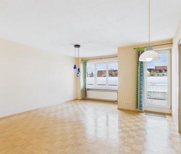 Großzügige 2 ZKB mit Balkon und Tiefgaragenstellplatz - Photo 1
