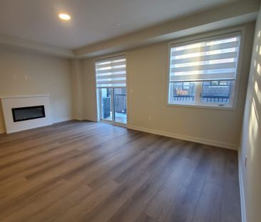 For Lease - 19 Mermot Lane, Richmond Hill, Ontario - Photo 1