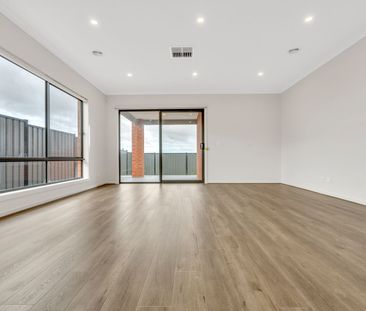 Lovely Residence In A Thriving Estate.. - Photo 2