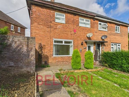 3 bedroom semi-detached house to rent - Photo 2