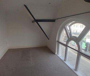 2 bedroom maisonette to rent - Photo 1