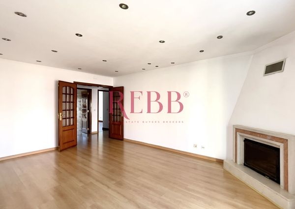 Apartamento T2 em Setúbal